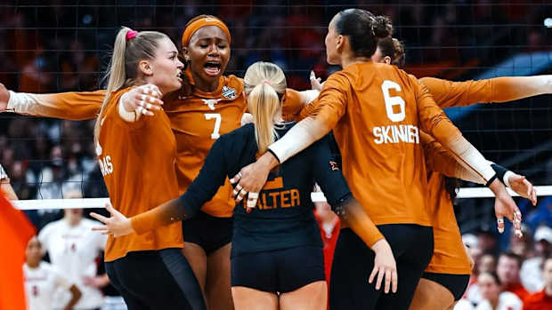 Longhorns Volleyball